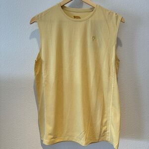 NWT Fjallraven Abisko Day Hike Tank Top W Small Mais Yellow